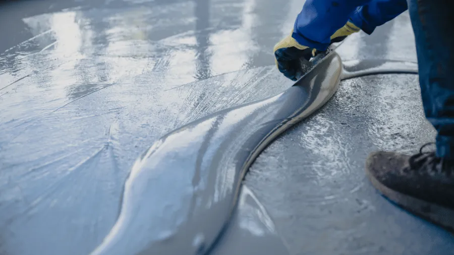 ارضيات ايبوكسي كوارتز مقاومة للانزلاق - حلول آمنة للمسابح والمواقف